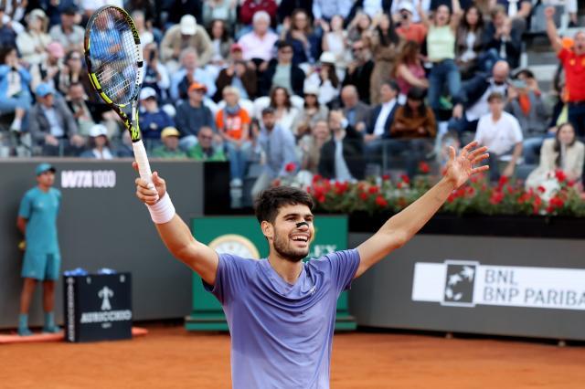 V体育官方网站-张奔斗：拒绝过山车，阿卡为何突然不“浪”了？