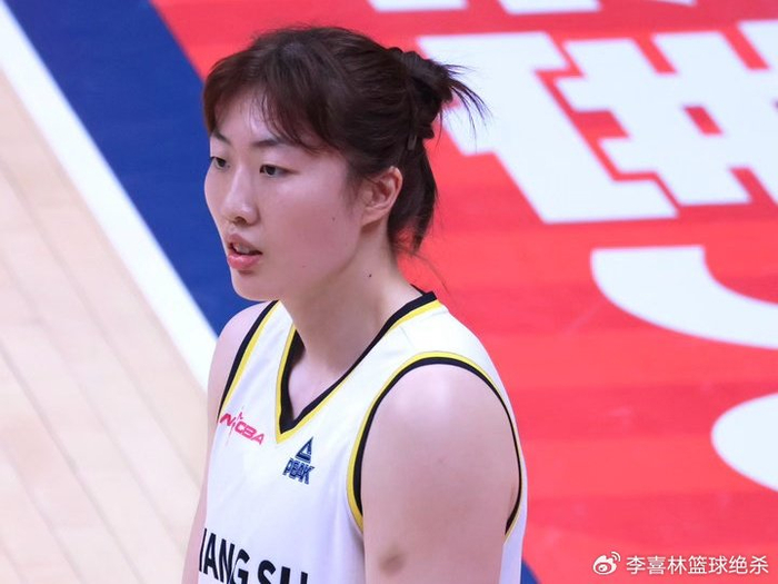 轰16分+4记三分!中国女篮24岁1米86王牌真稳:未来闯荡WNBA?|江苏|江苏女篮|广东女篮|小前锋|三分球_新浪新闻